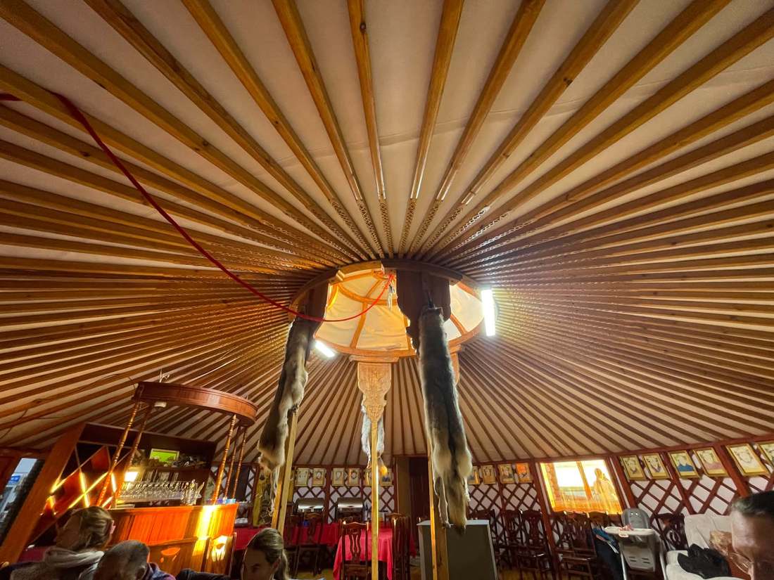 Intérieur d’une yourte