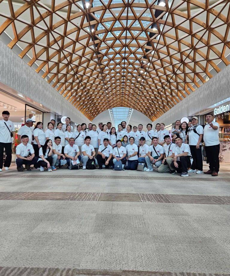 Grande photo de groupe de l’équipe