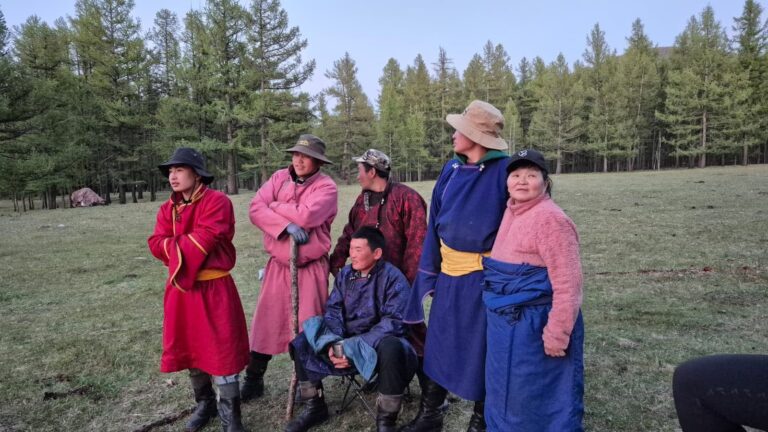 L’équipe en deels traditionnels